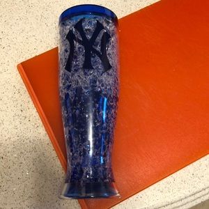 New York Yankees/Budweiser freezer Pilsner cup